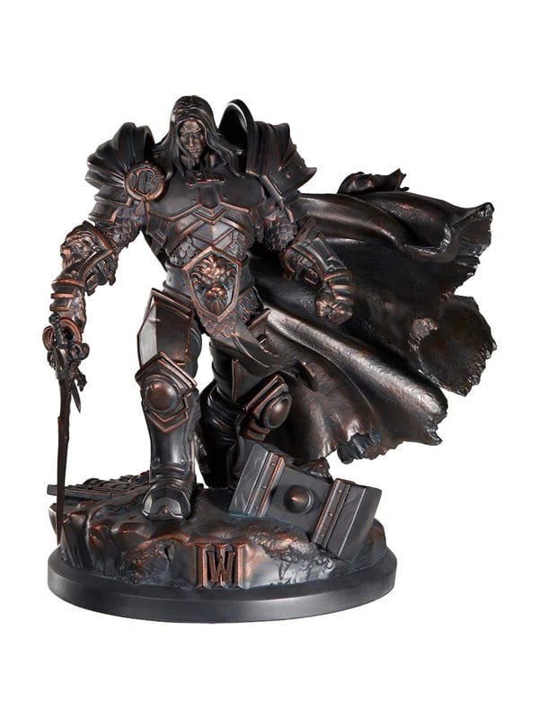 Blizzard - World of Warcraft III - Prince Arthas 25 cm - Figur Merchandise